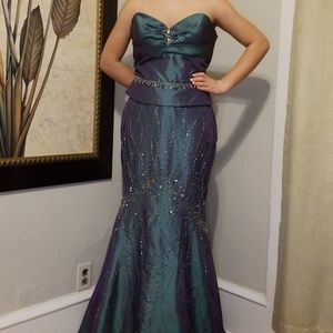 Formal gown beautiful Swarovski crystals!!